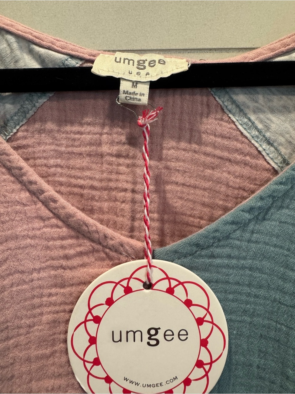 Umgee Pink and Sage Colorblock Leopard Raglan Tunic - Picture 2 of 2